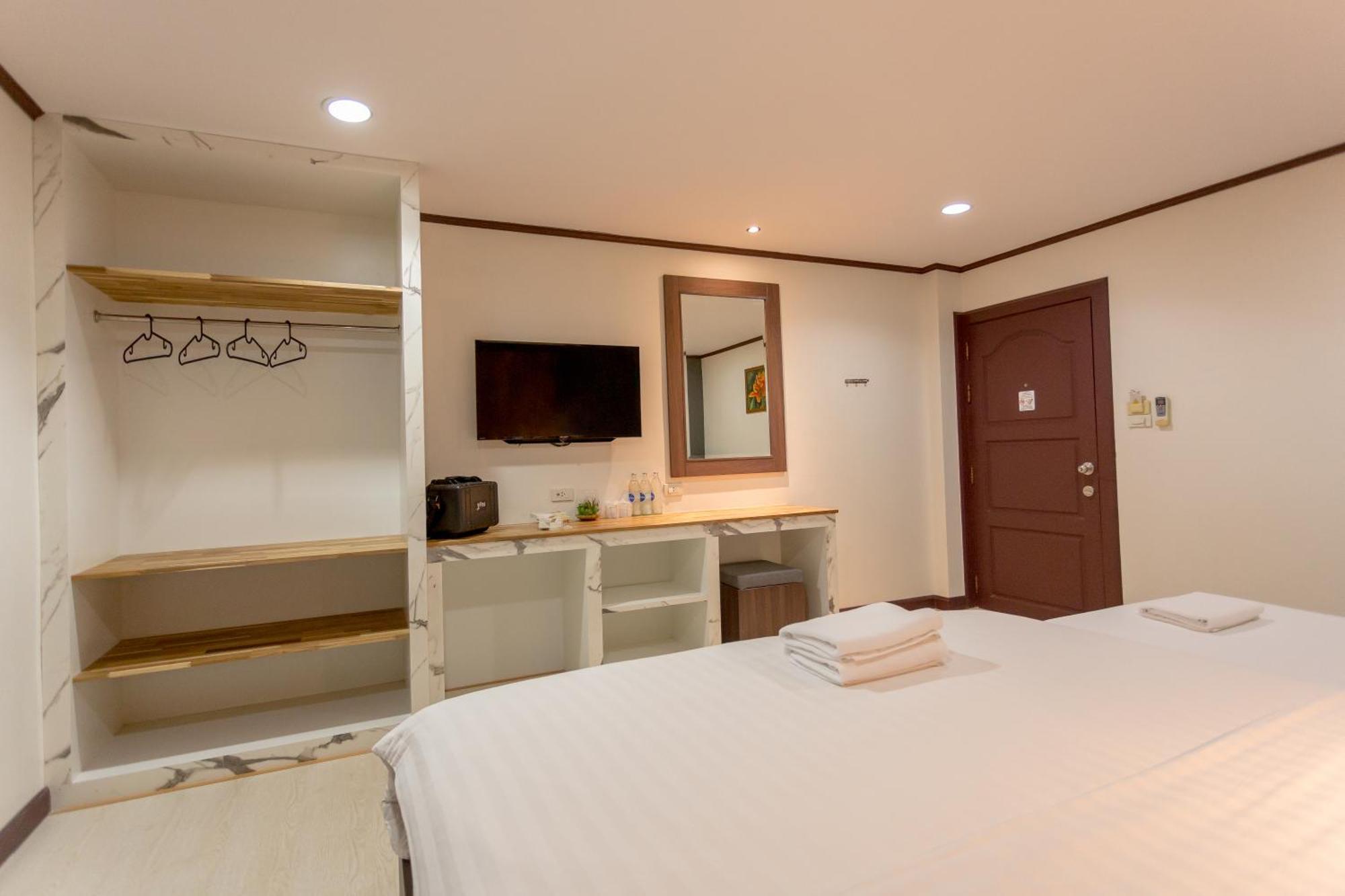 Phimai Paradise Boutique Hotel Nakhonratchasima Exteriör bild