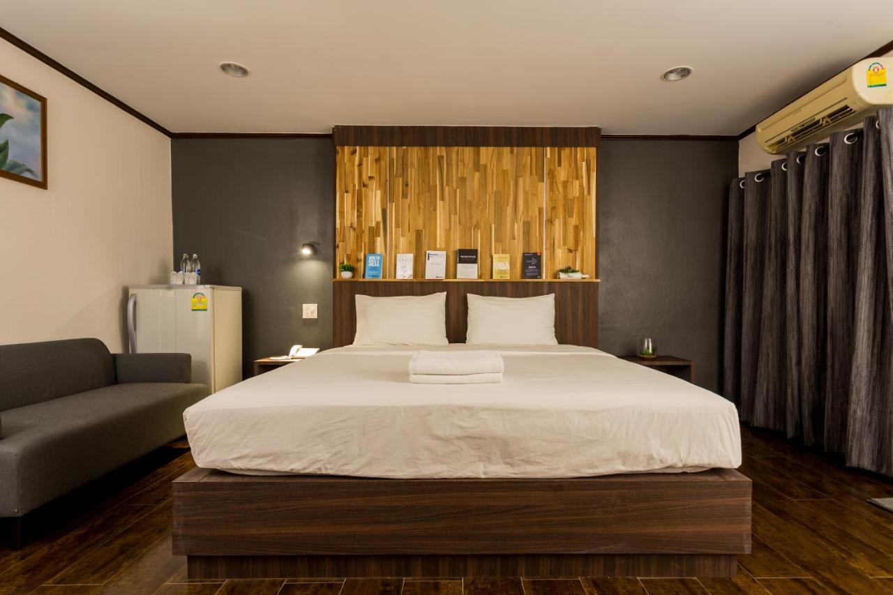 Phimai Paradise Boutique Hotel Nakhonratchasima Exteriör bild